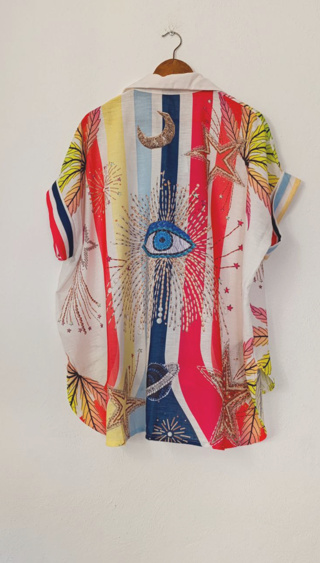 Blusa Oversize Ojo